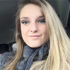 Meet your Posher, Mackenzie